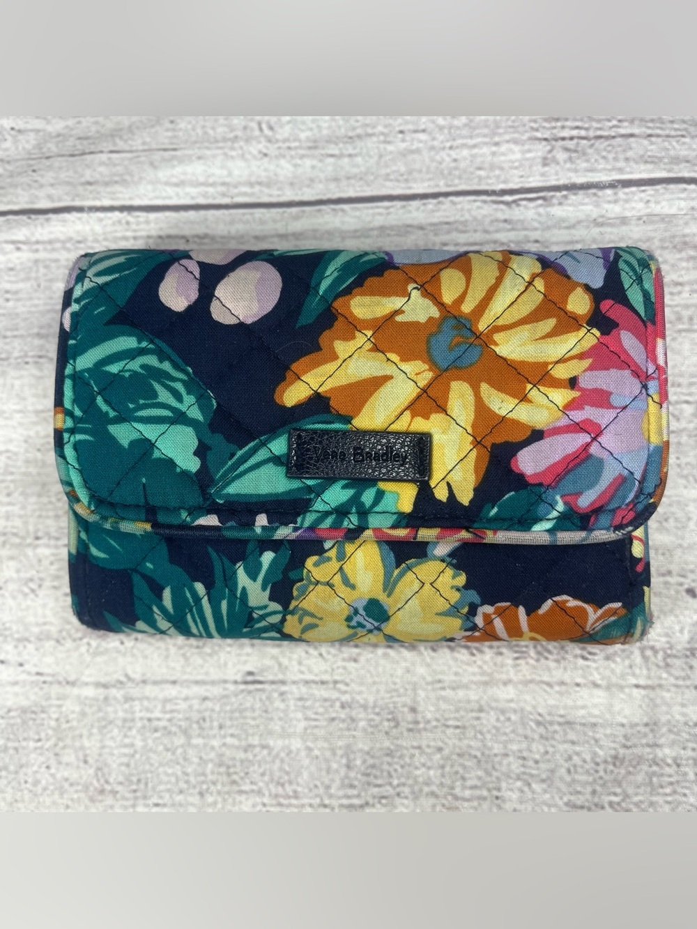 Vera Bradley RFID Riley Compact Wallet Happy Blooms Floral Discontinued Print